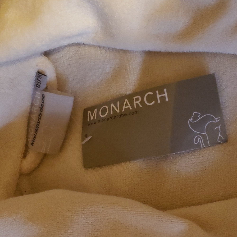 Monarch Luxury Spa Robe - Picture 2 of 3
